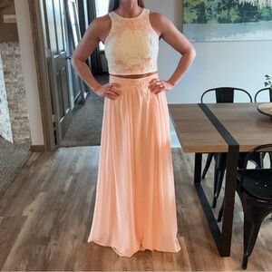 Elegant Strapless Lace Dress in Pink and White